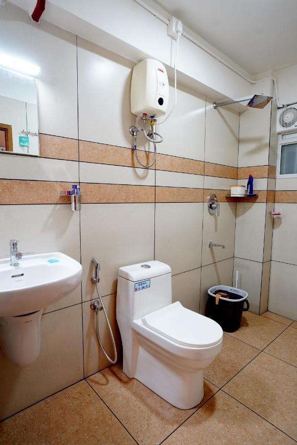 Kadampanattu'S Homestay Kochi Exteriör bild