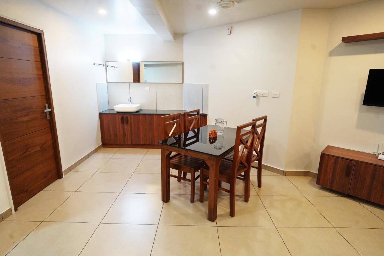 Kadampanattu'S Homestay Kochi Exteriör bild