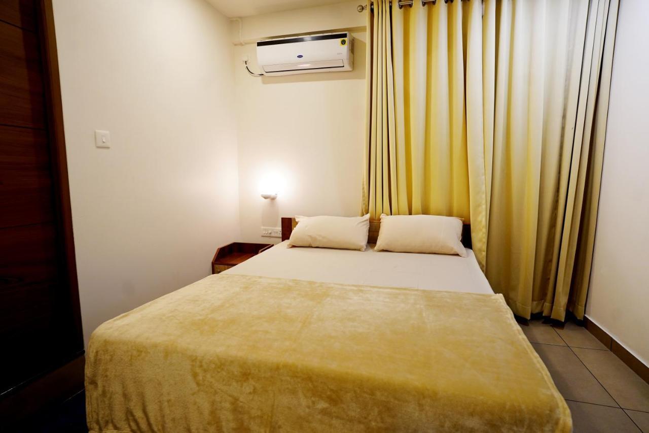 Kadampanattu'S Homestay Kochi Exteriör bild